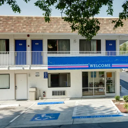 Motel 6 Grants Pass, or
