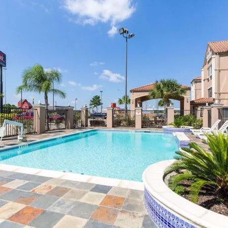 Comfort Inn & Suites