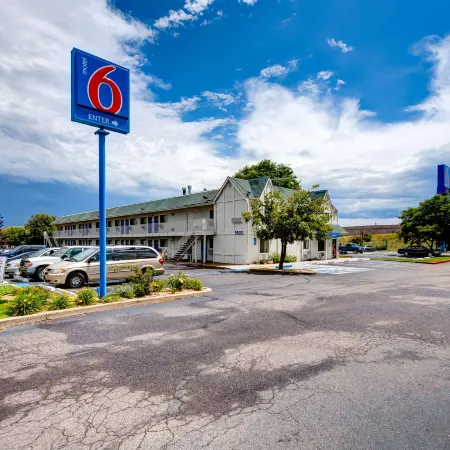 Motel 6 Wheat Ridge, CO - West - Denver North