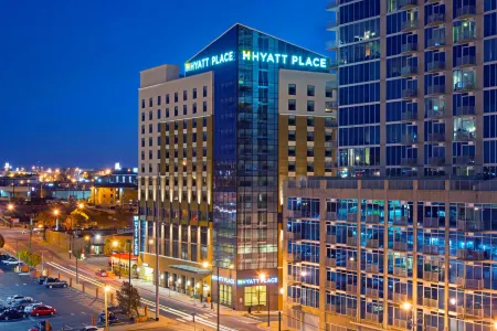 Hyatt Place Nashville Downtown Отели в г. Дейвидсон