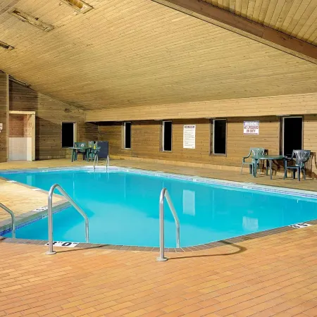 Super 8 by Wyndham Sturgeon Bay