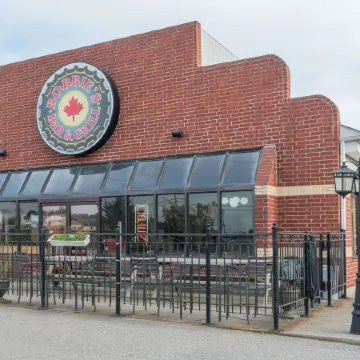 Super 8 by Wyndham Mt Hope Hamilton Intl Arpt on