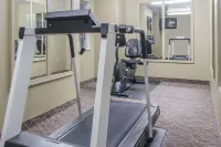 Microtel Inn & Suites by Wyndham West Chester - 2-Star