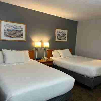 Wells Gray Inn Rooms