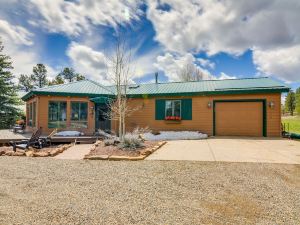 Pagosa Springs Vacation Rental Near Reservoir!