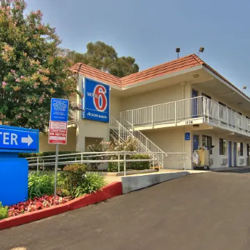 Motel 6 West Sacramento, CA