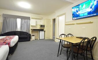 Ben Chifley Motor Inn