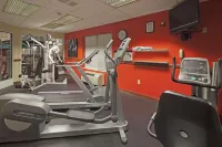 Country Inn & Suites by Radisson, Milwaukee West (Brookfield), WI - Gym