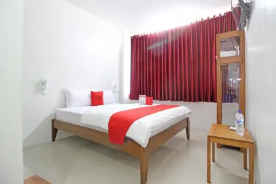 RedDoorz @ Jalan Ringroad Selatan Hotellit kohteessa Panggungharjo