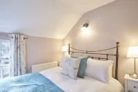Host & Stay - Honey Cottage