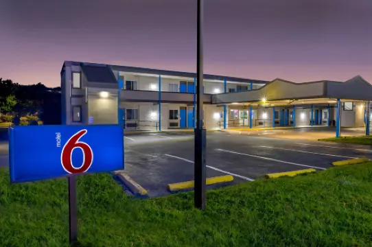 Motel 6 Harrisburg, PA – Near PA Expo Center Hotels in Susquehanna Township