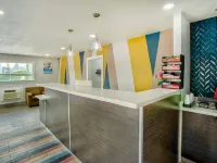 Studio 6 Suites Albany, or Hotels in Albany