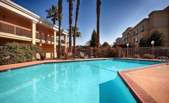 Modesto Hotel - Housity