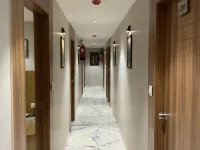 Hotel Royal 21 Các khách sạn gần Học viện quản lý IIM