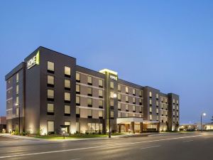 Home2 Suites by Hilton Milwaukee West