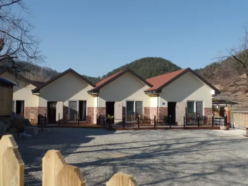 Daejeon Jangtaesan Wildflower Pension