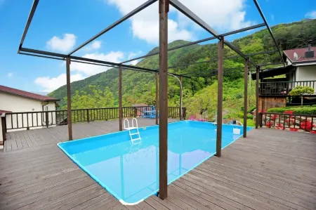 Muju Gaja Hyunjun's House Pension