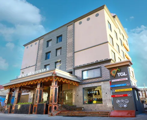 Hotel the Grand Ladhukara Hotels in Dwarka