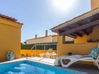 Ernestina - Pools