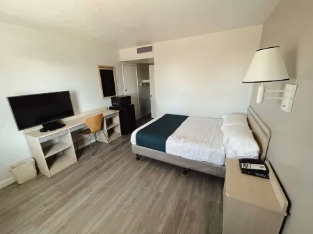 Motel 6 Holbrook, AZ Отели в г. Холбрук