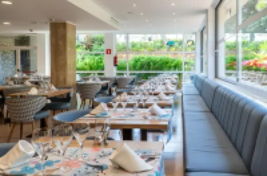 호텔 y 아파르타멘토 레만  호텔