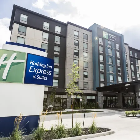 Holiday Inn Express & Suites TORONTO AIRPORT SOUTH by IHG