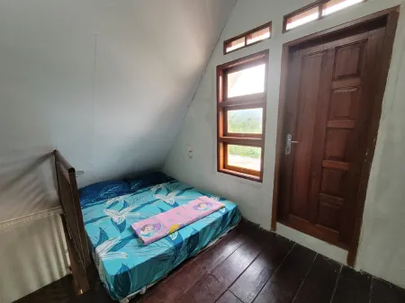 Villa Bumisoka View Gn Burangrang Отели рядом с достопримечательностью «Amok Ujung Aspal wisata Alam Wanayasa»