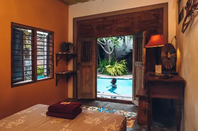 넥스트도어 홈스테이  호텔