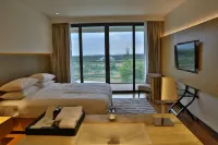 Blvd Club - Near Bengaluru Airport Sri Desha Narayana Swamy Temple 주변 호텔