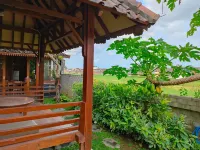 The Lavana Pondok Anugerah Hotel dekat NdaaShop-ShindiHouse