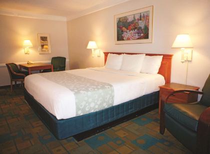 La Quinta Inn by Wyndham Bakersfield South