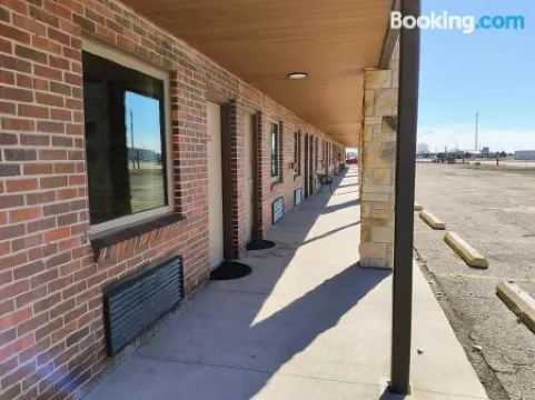 拉塞爾 - 維斯汽車旅館