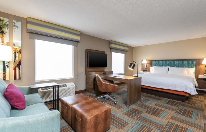Hampton Inn & Suites Fort Myers-Colonial Blvd.