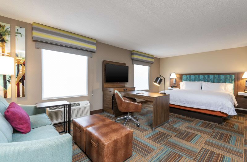 Hampton Inn & Suites Fort Myers-Colonial Blvd.