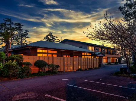 Sankei Отели рядом со станцией Станция JR Naoetsu