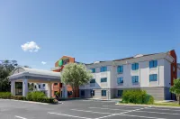 Holiday Inn Express & Suites Jacksonville - Atlantic Beach Các khách sạn ở Atlantic Beach