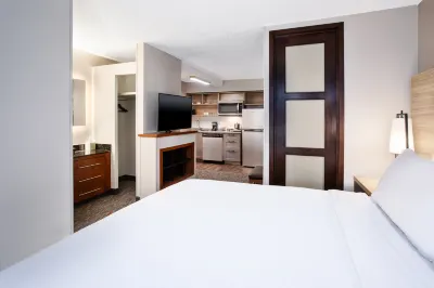 Candlewood Suites Cincinnati Northeast - Mason Hotels in Landen
