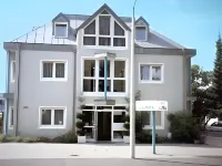 Hotel Alpha