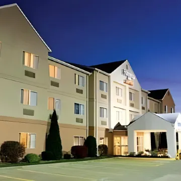 Fairfield Inn & Suites Canton