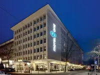 Motel One Essen Hôtels à : 