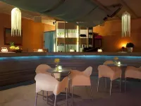 Angelina Boutique Escape - bar