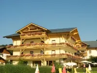 Hotel Stadler am Attersee - parking