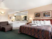 Travelodge by Wyndham Drumheller Hotels in Drumheller
