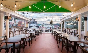 Hanz Pho Hoa Hotel