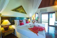 Golden Pine Resort and Spa Hotels near Mae Fah Luang University