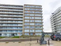 Flat in de Haan with Beach Views
