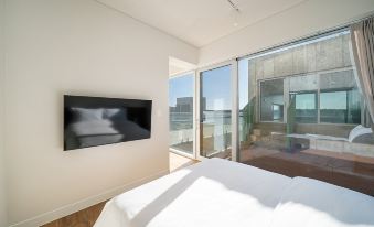 Taean Oaten Pool Villa