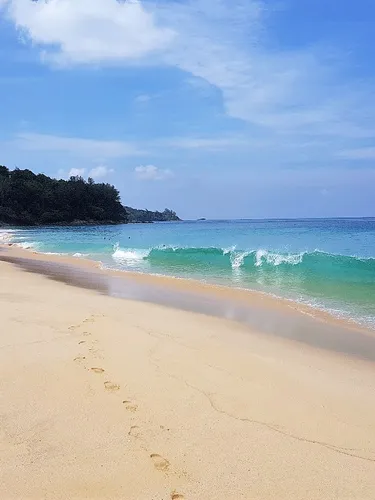 รูปภาพของNaithon beachfront apartment-pool, gym, restaurant
