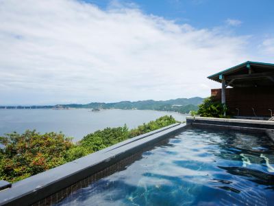 屋外プール プラザ淡路島の写真