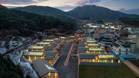 Muju Narin Pool Villa